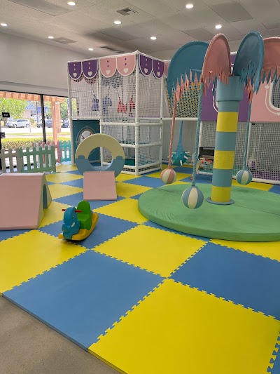 Lil Munchkins Indoor Playground LLC