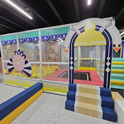 Kool Kids Club - Indoor Playground & Birthday Party in Los Angeles