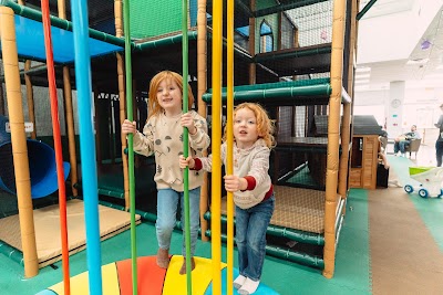 Hide N Play Cafe