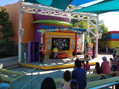Peanuts Playhouse